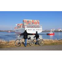 14844_3161 Schaulustige beobachten das Ablegemanöver Containerriese NYK HELIOS | HHLA Container Terminal Hamburg Altenwerder ( CTA )